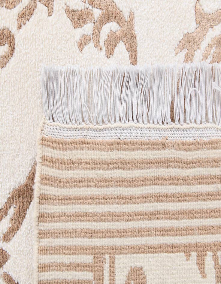 Detail image of 5' 10 x 8' 2  Hand Knotted Darya Wool Rug