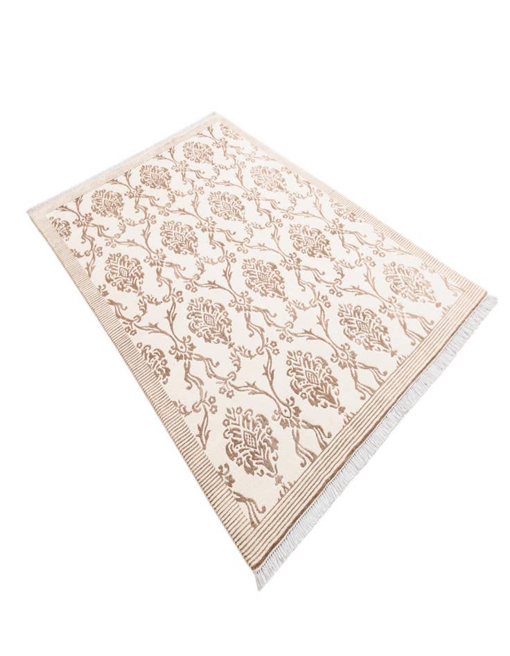 Detail image of 5' 9 x 8' 2  Hand Knotted Darya Wool Rug