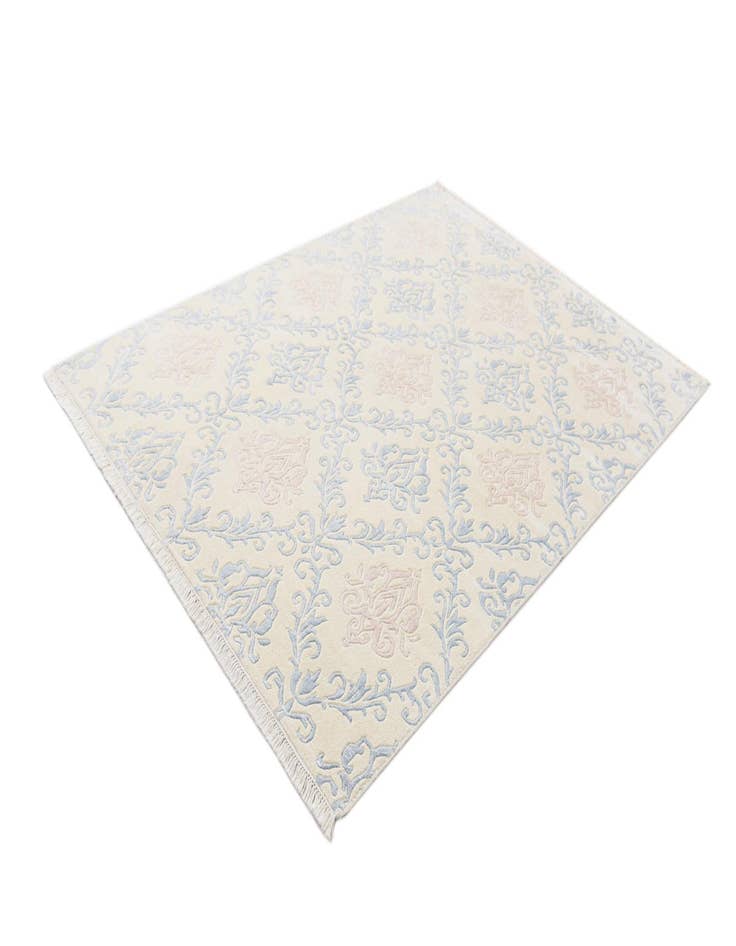 Detail image of 5' 5 x 8' 10  Hand Knotted Darya Wool Rug