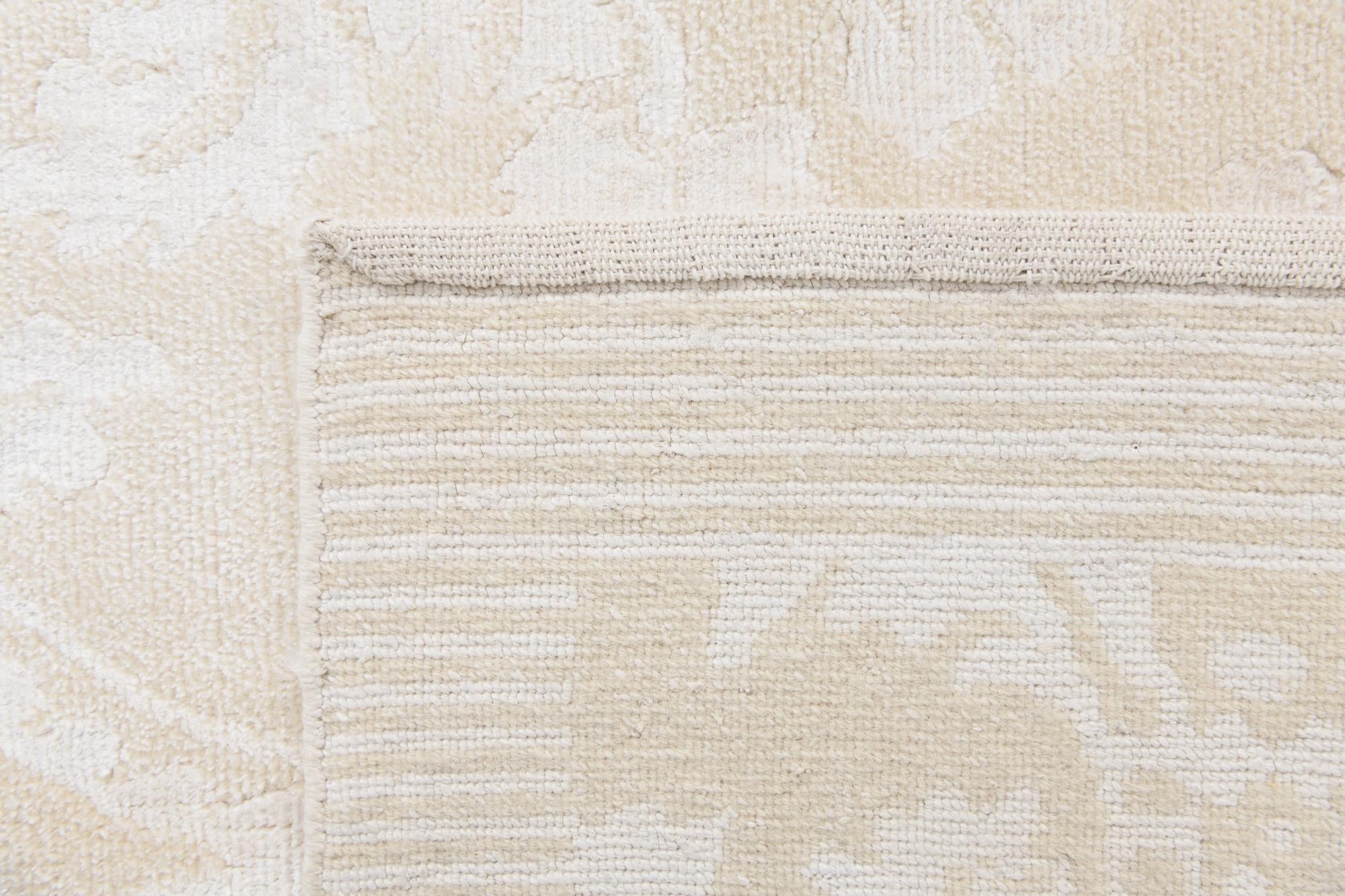 5' 7 x 7' 10 Hand Knotted Darya Wool Rug