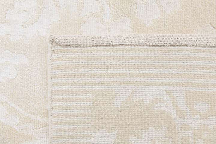 5' 7 x 7' 10 Hand Knotted Darya Wool Rug