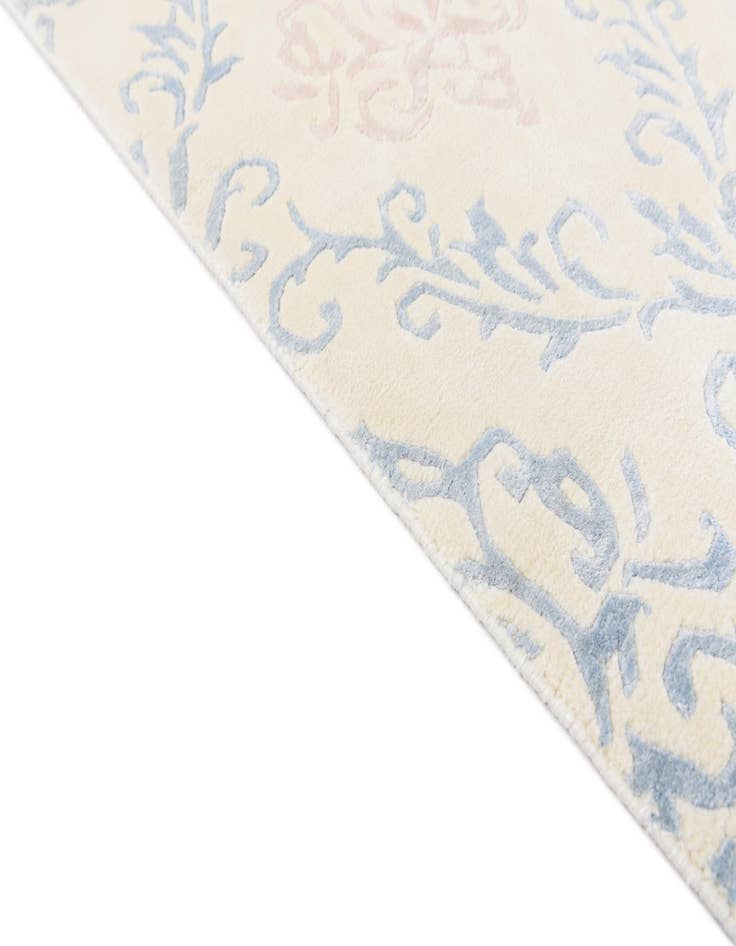 Detail image of 5' 7 x 7' 10  Hand Knotted Darya Wool Rug