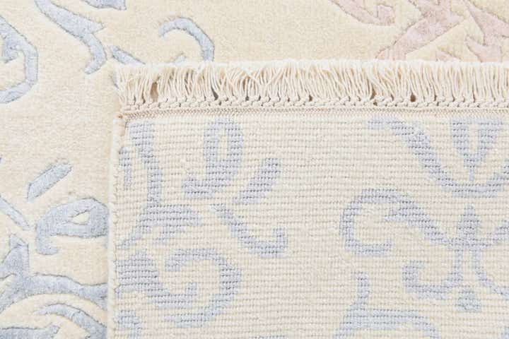 5' 7 x 7' 10 Hand Knotted Darya Wool Rug