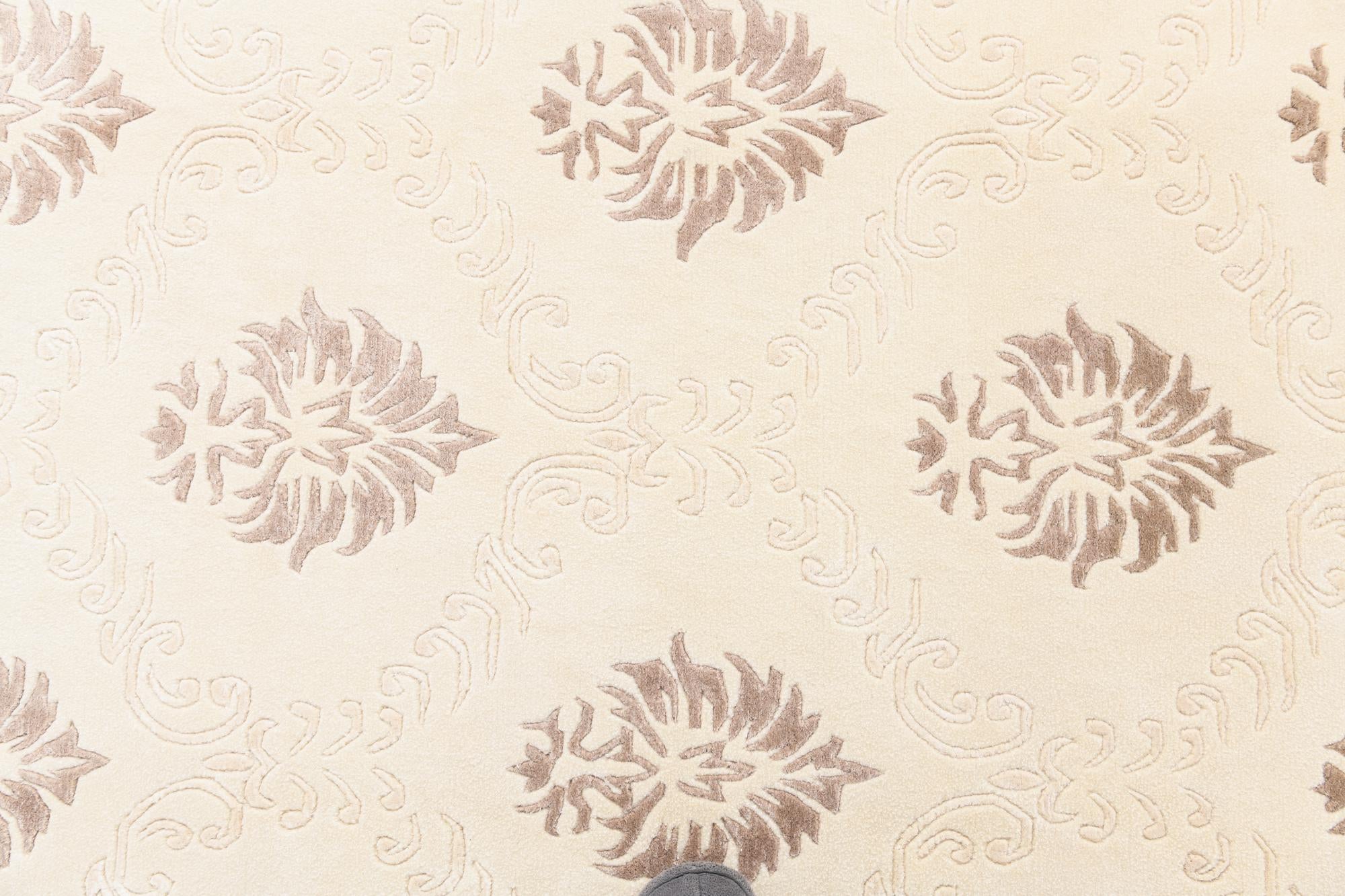 5' 7 x 7' 10 Hand Knotted Darya Wool Rug