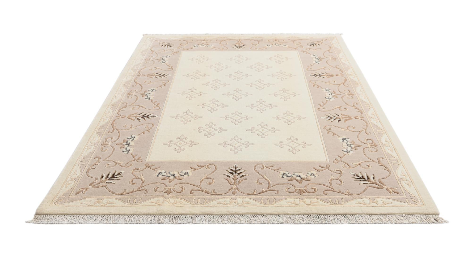 5' 7 x 8' Hand Knotted Darya Wool Rug