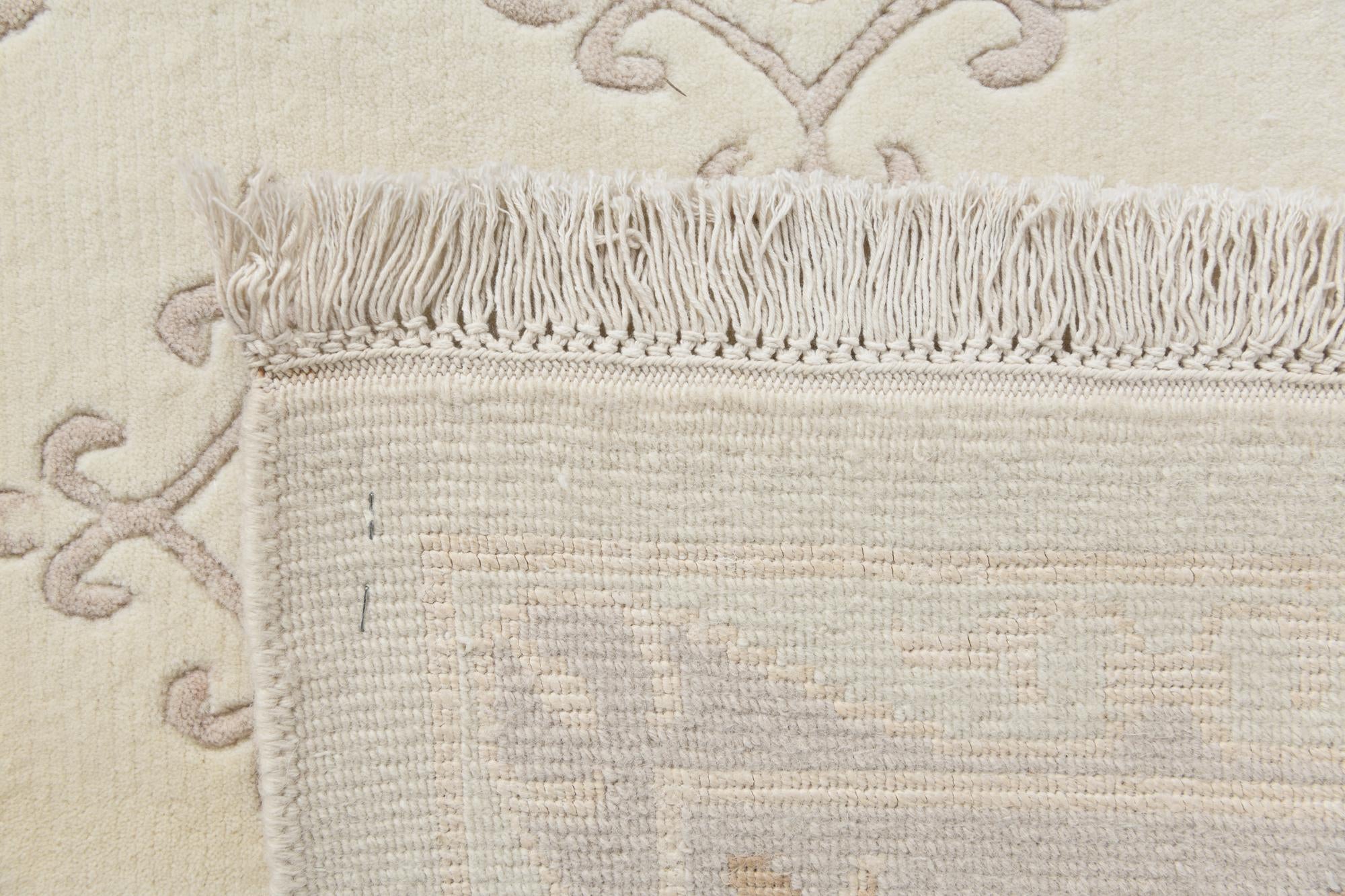 5' 7 x 8' Hand Knotted Darya Wool Rug