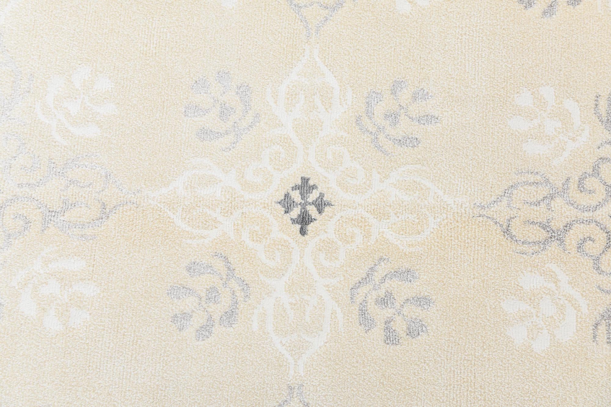 6' 1 x 8' Hand Knotted Darya Wool Rug