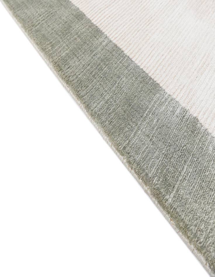 Detail image of 5' 7 x 7' 10 Hand Knotted Darya Wool Rug