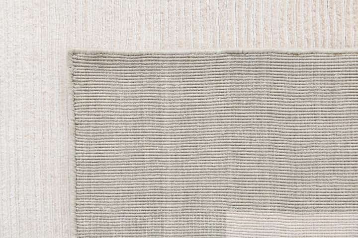 5' 7 x 7' 10 Hand Knotted Darya Wool Rug