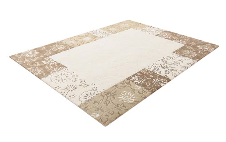 Detail image of 5' 9 x 8' Hand Knotted Darya Wool Rug