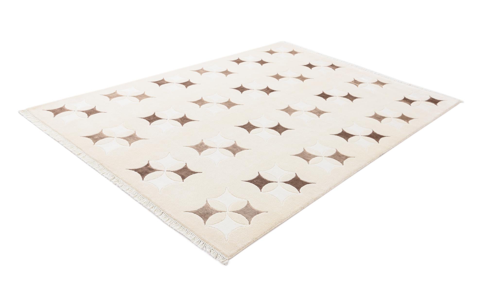 5' 5 x 8' Hand Knotted Darya Wool Rug