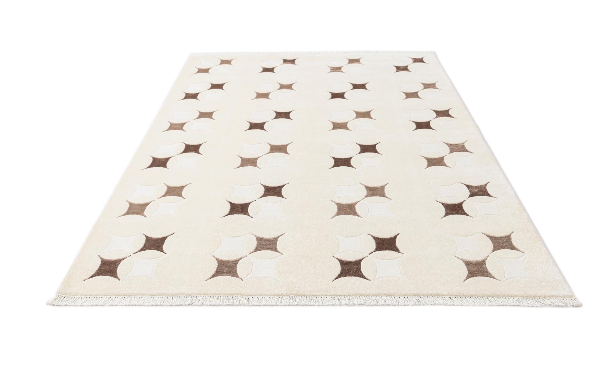 5' 5 x 8' Hand Knotted Darya Wool Rug