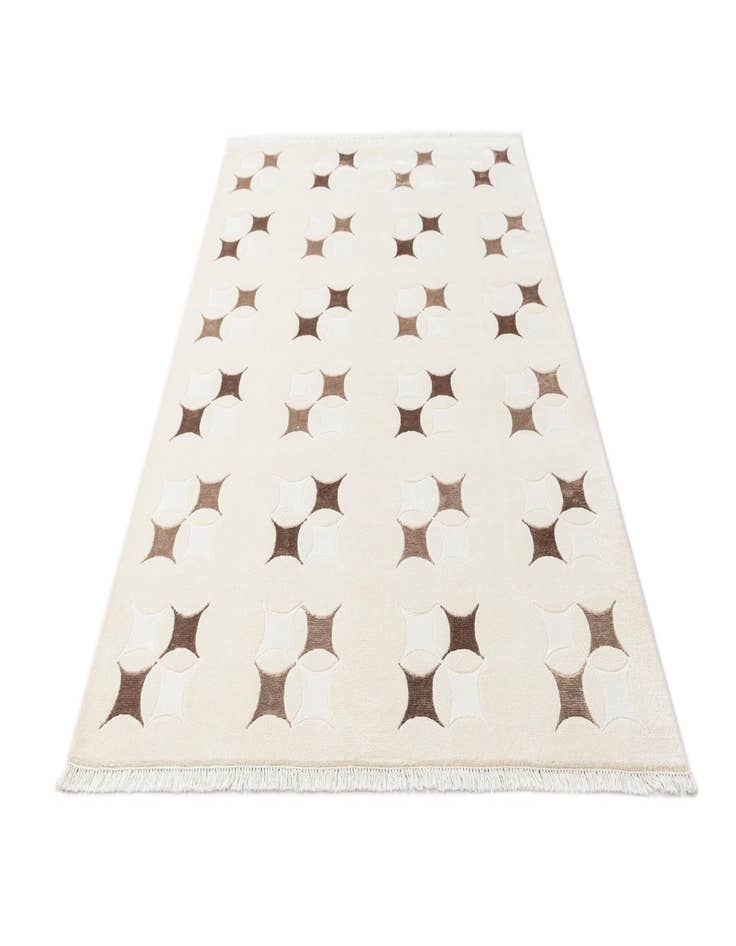 Detail image of 5' 5 x 8'  Hand Knotted Darya Wool Rug