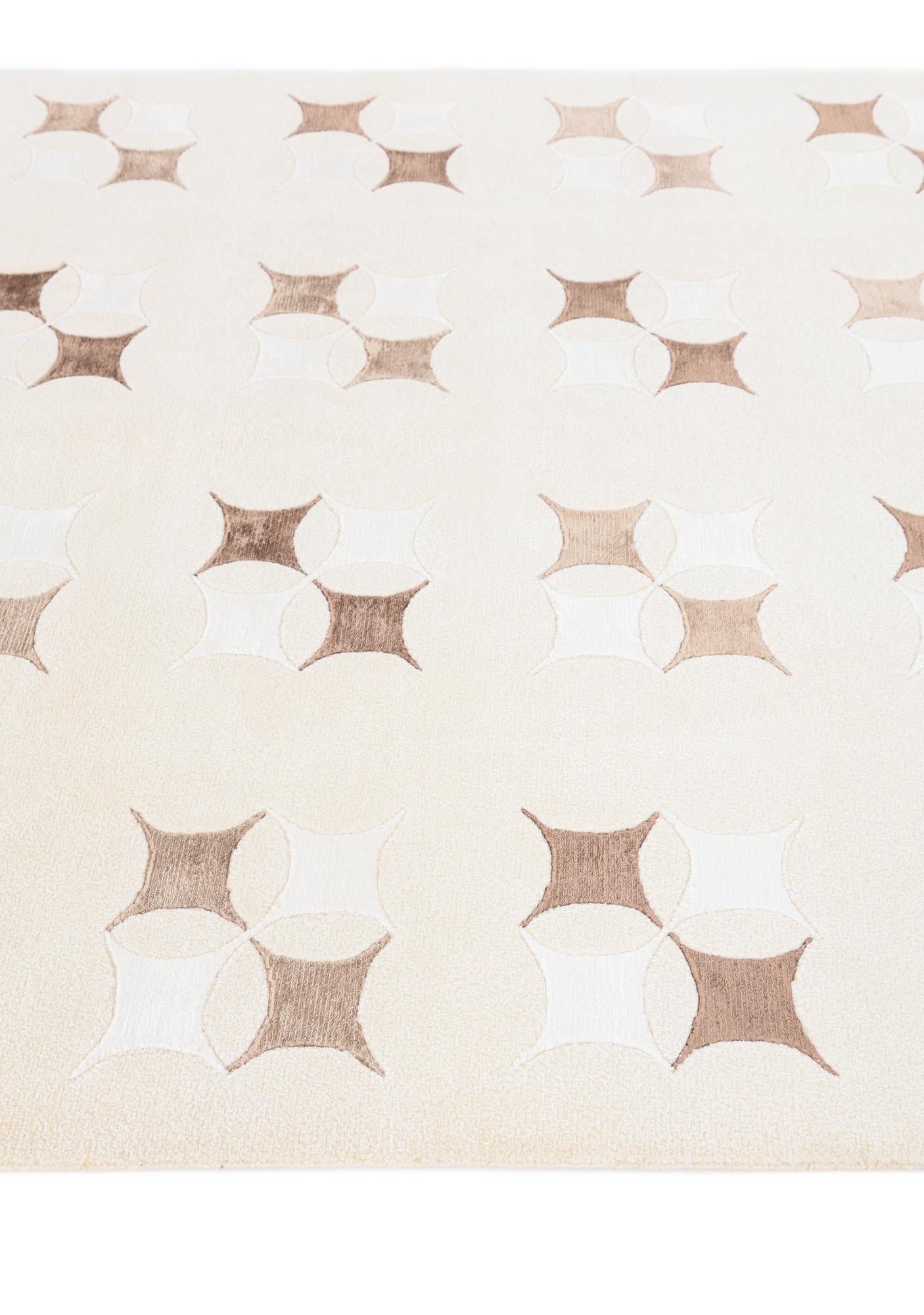 5' 5 x 8' Hand Knotted Darya Wool Rug