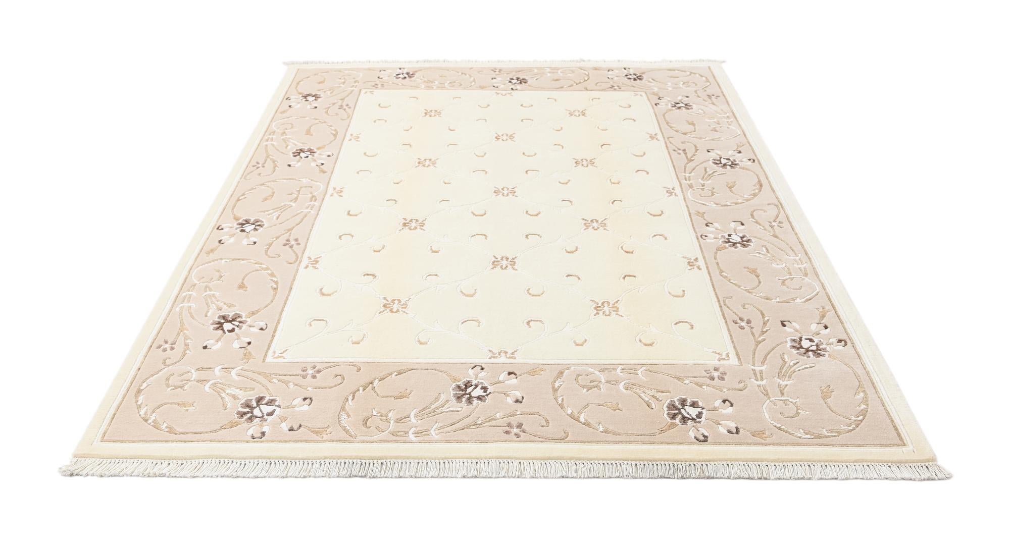 5' 9 x 8' Hand Knotted Darya Wool Rug