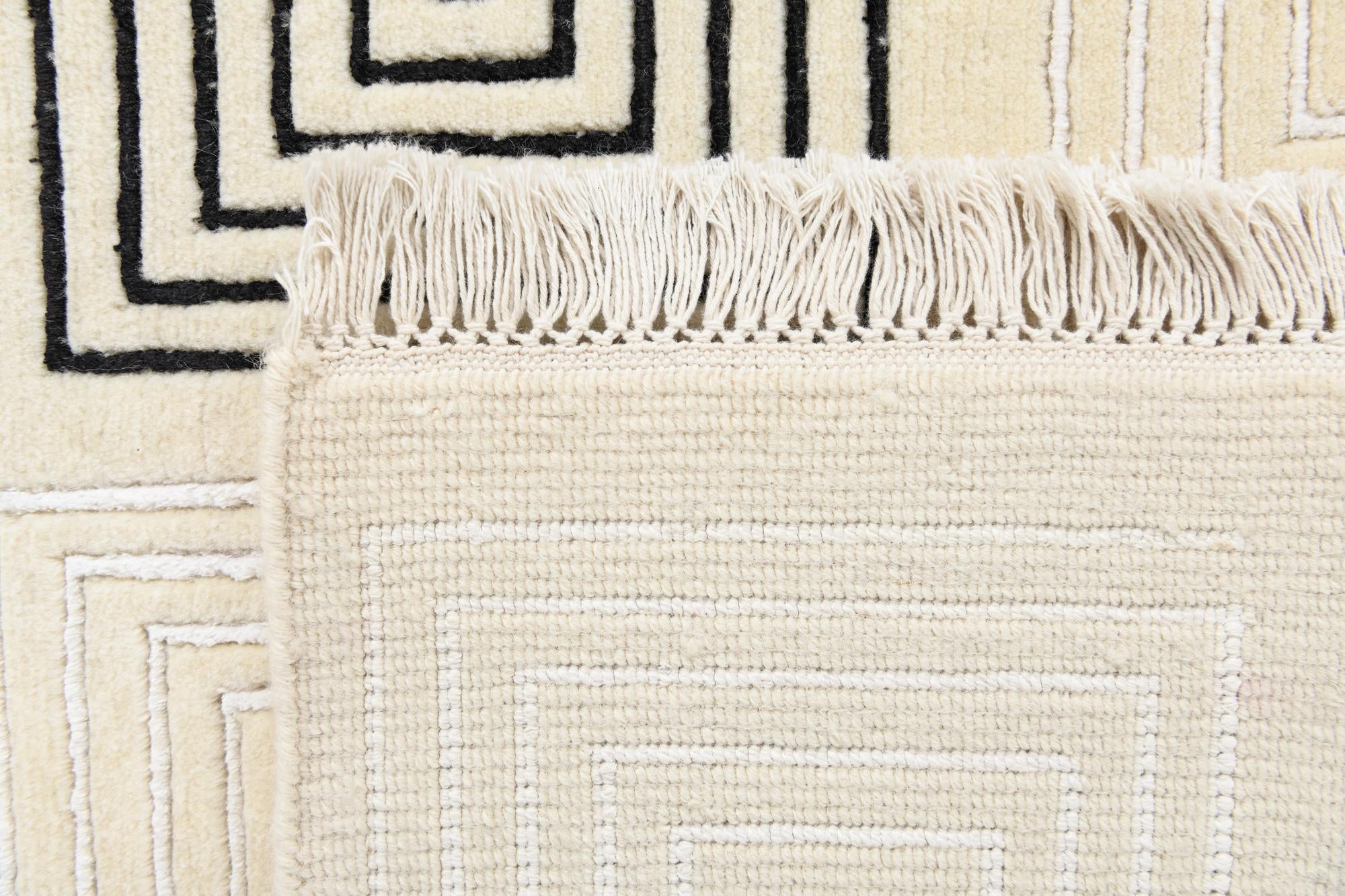 5' 7 x 8' Hand Knotted Darya Wool Rug