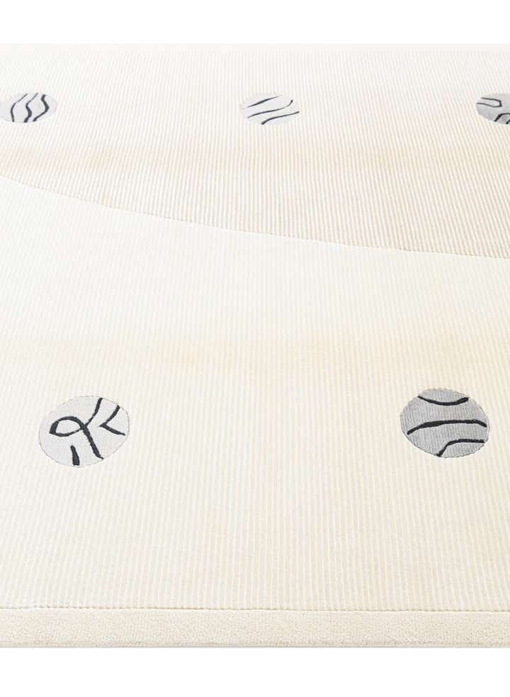 5' 6 x 7' 10 Hand Knotted Darya Wool Rug