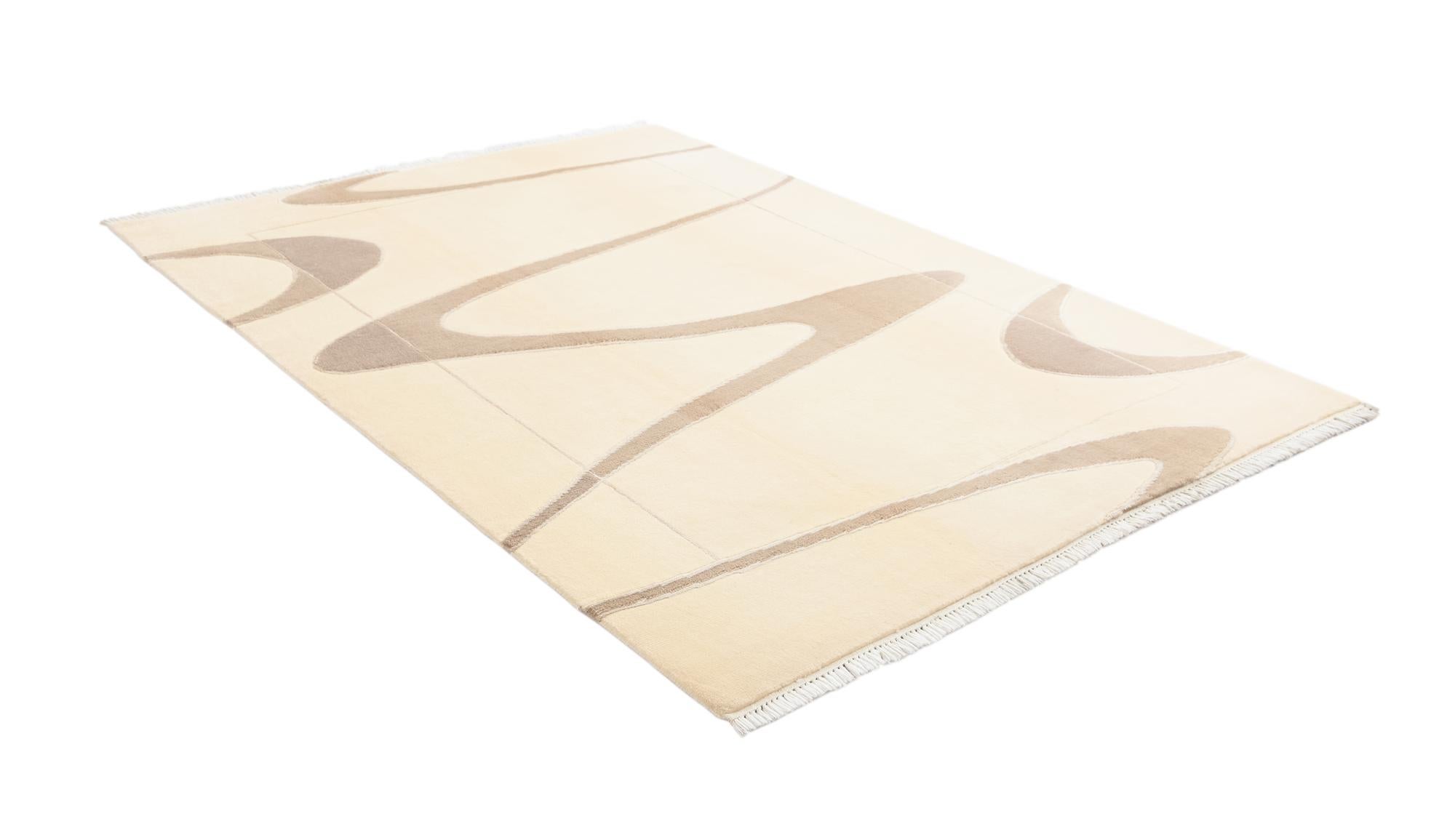 5' 8 x 8' Hand Knotted Darya Wool Rug