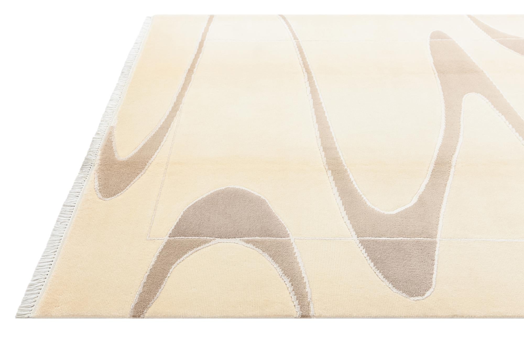 5' 8 x 8' Hand Knotted Darya Wool Rug