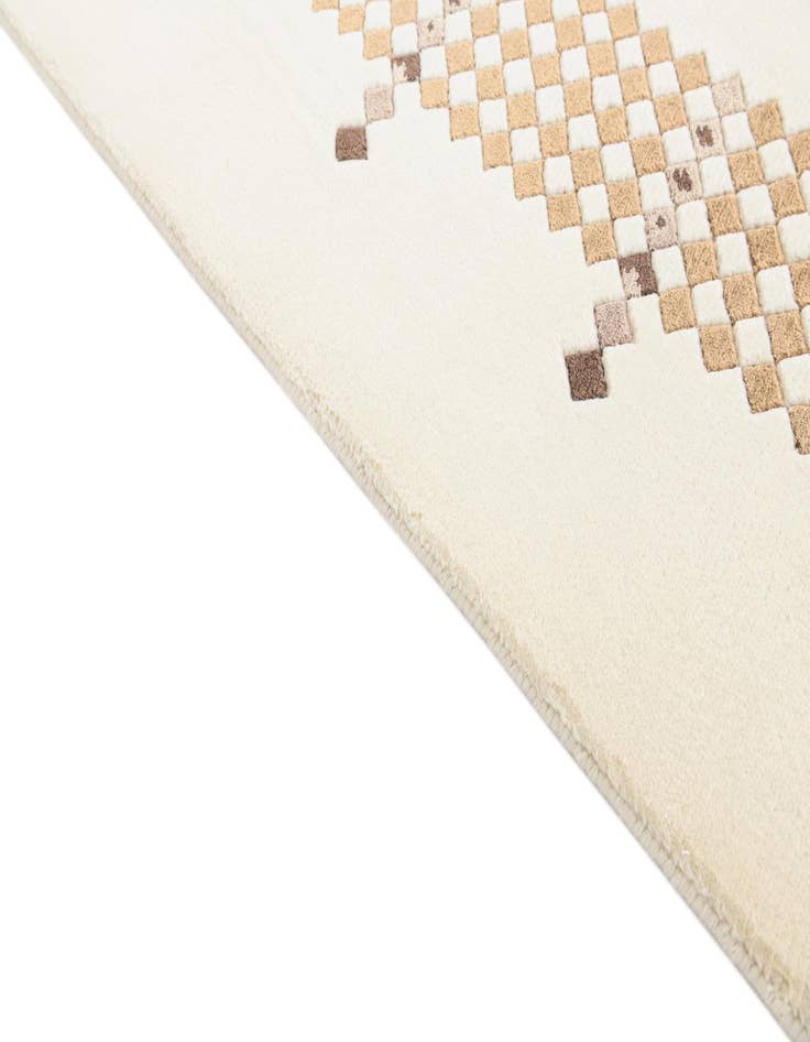 Detail image of 5' 7 x 7' 10  Hand Knotted Darya Wool Rug