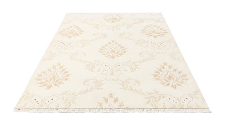 Detail image of 5' 6 x 8' Hand Knotted Darya Wool Rug