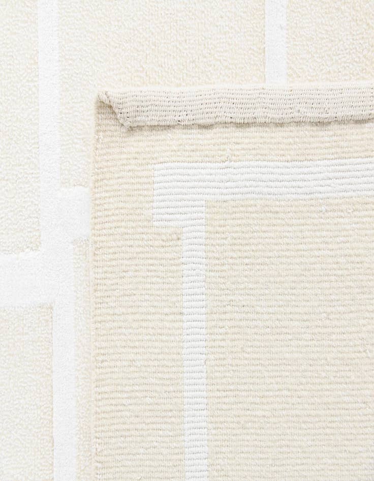 Detail image of 5' 9 x 8'  Hand Knotted Darya Wool Rug