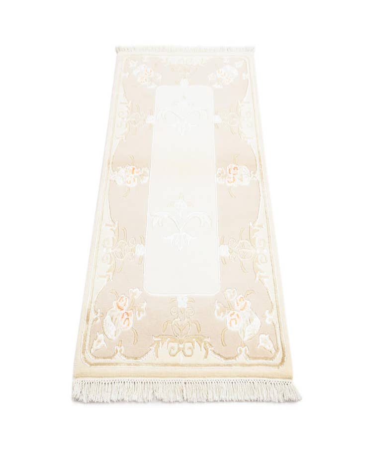 Detail image of 2' 9 x 4' 9  Hand Knotted Darya Wool Rug