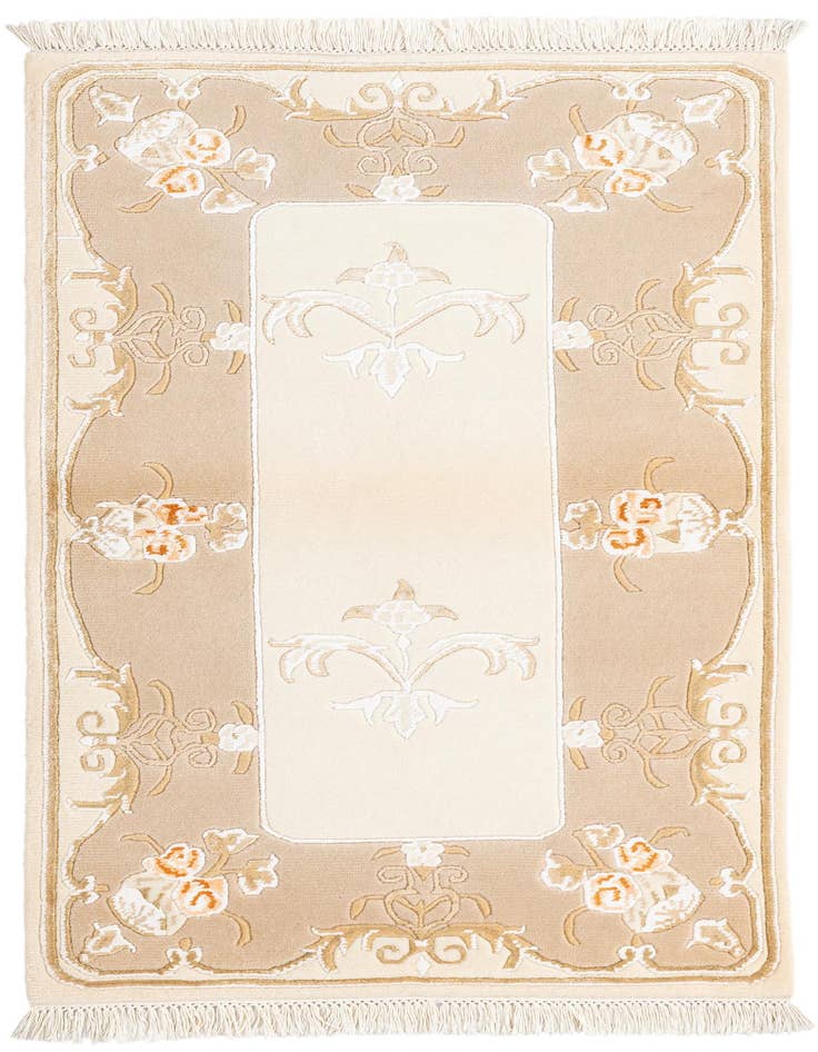 Detail image of 2' 9 x 4' 9 Hand Knotted Darya Wool Rug