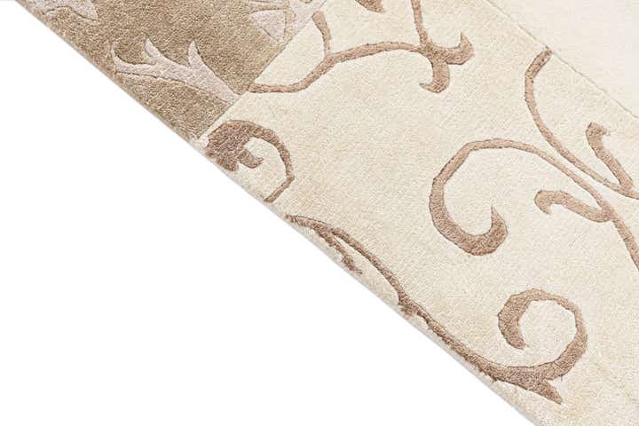 5' 7 x 7' 10 Hand Knotted Darya Wool Rug