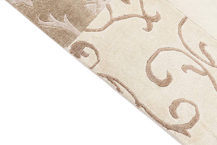 Detail image of 5' 7 x 7' 10 Hand Knotted Darya Wool Rug