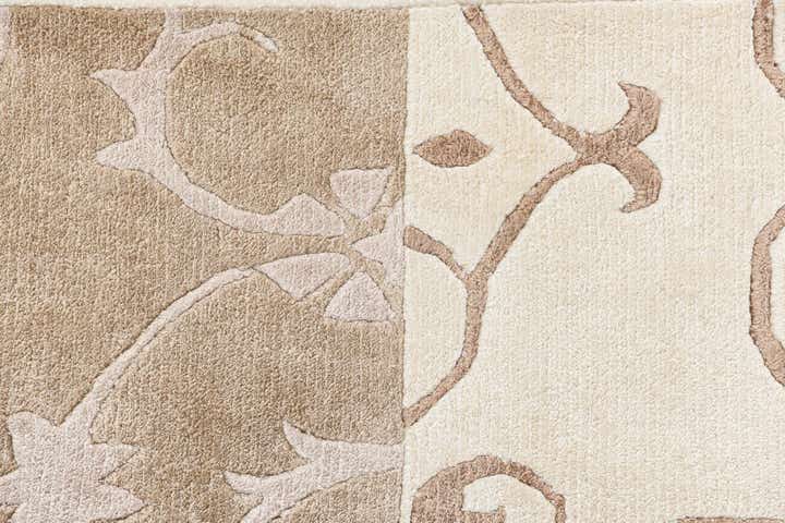 5' 7 x 7' 10 Hand Knotted Darya Wool Rug