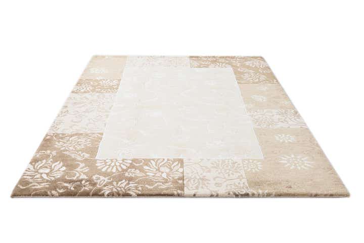 5' 10 x 8' Darya Rug