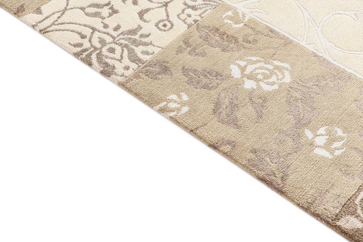 Detail image of 5' 10 x 8' Darya Rug