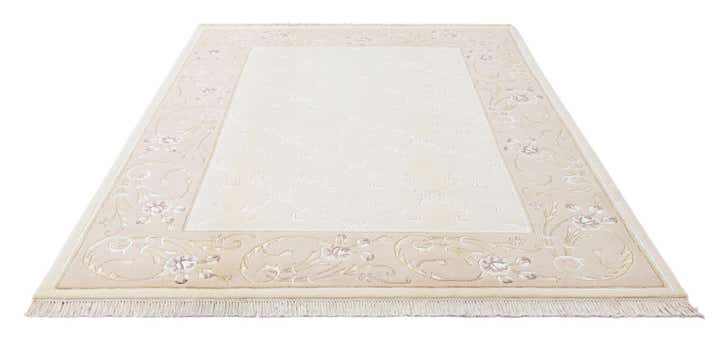 5' 7 x 8' Hand Knotted Darya Wool Rug