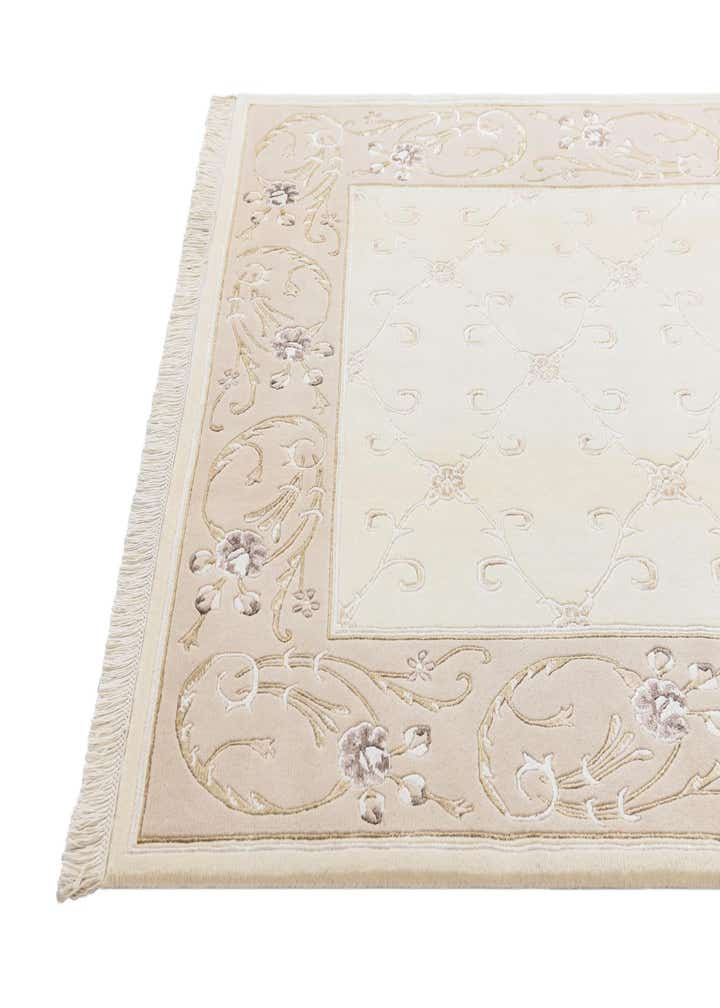 5' 7 x 8' Hand Knotted Darya Wool Rug