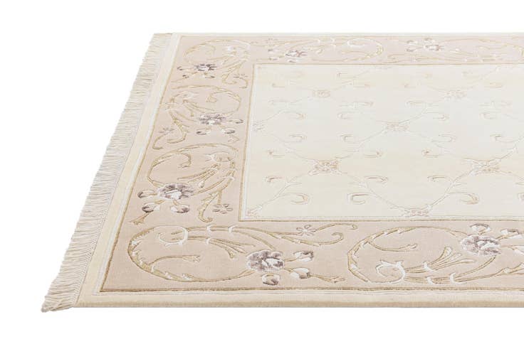 Detail image of 5' 7 x 8' Hand Knotted Darya Wool Rug