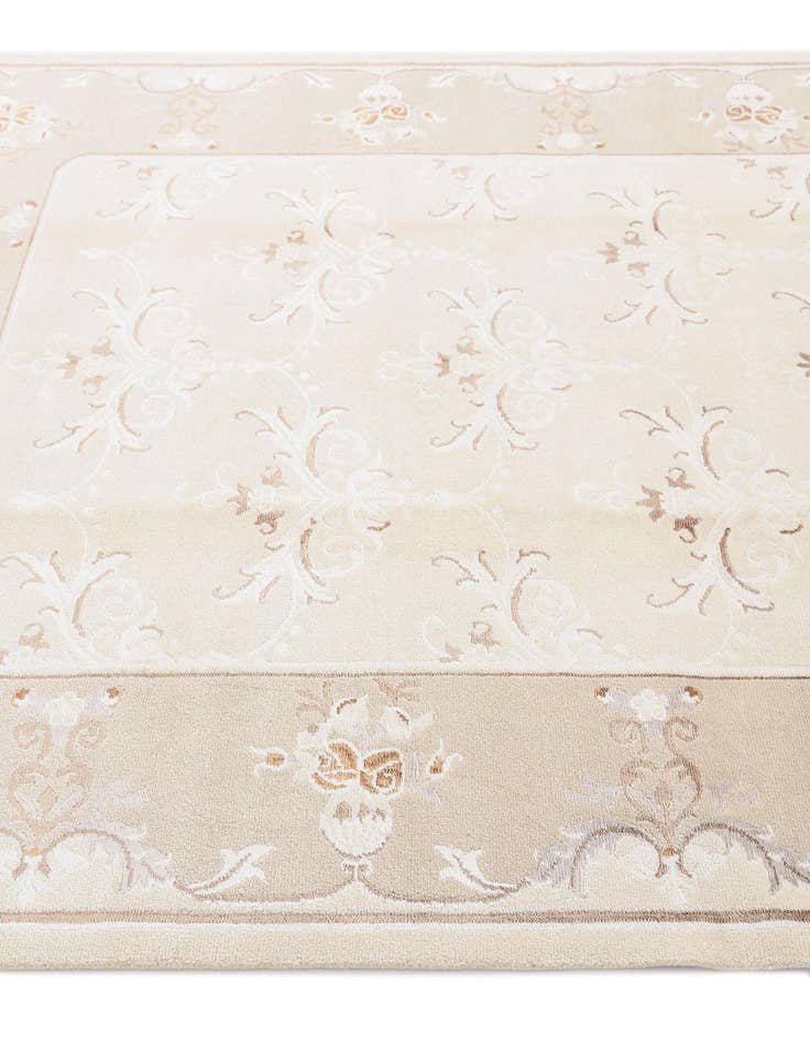 Detail image of 5' 9 x 8' 1 Darya Rug