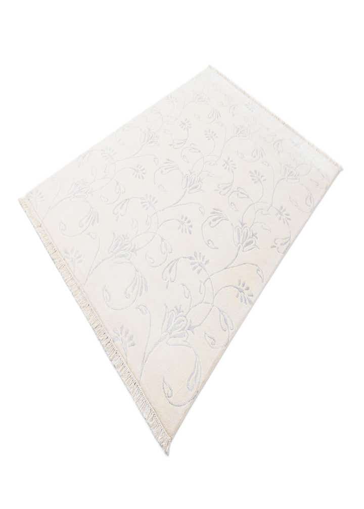 5' 8 x 7' 10 Hand Knotted Darya Wool Rug