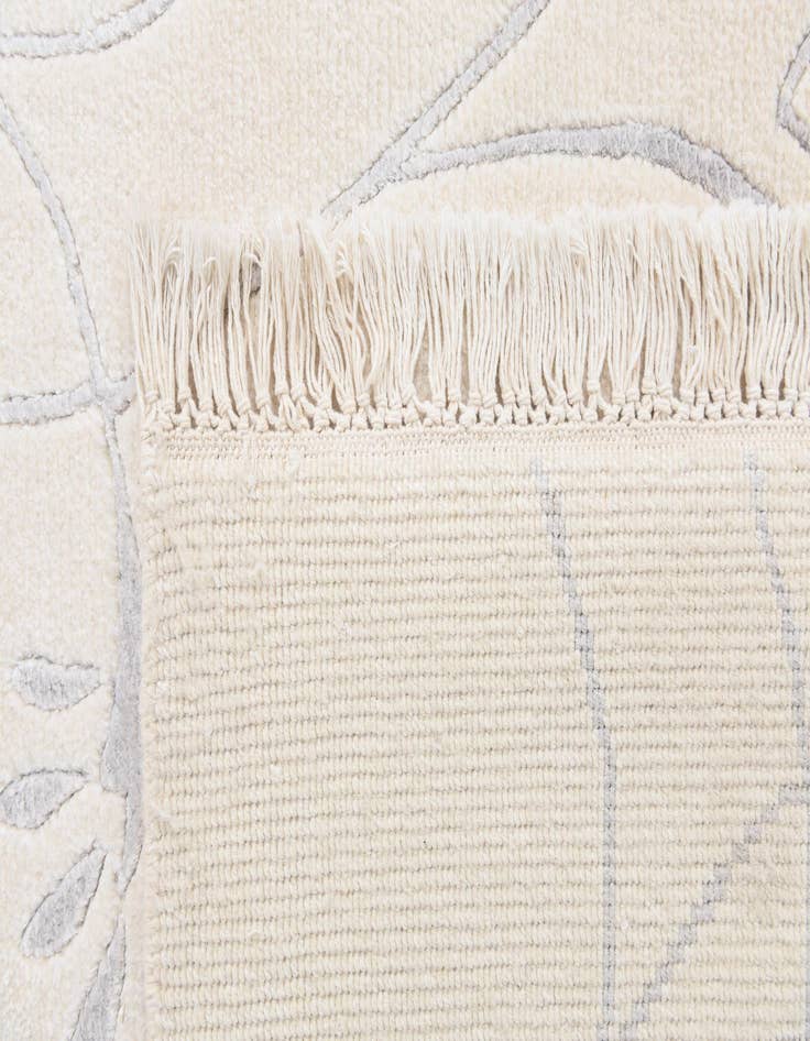 Detail image of 5' 8 x 7' 10 Hand Knotted Darya Wool Rug