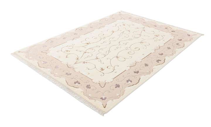 4' 11 x 6' 9 Darya Rug