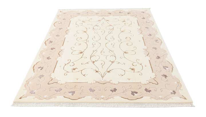 4' 11 x 6' 9 Darya Rug