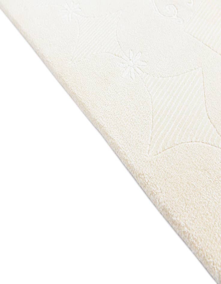 Detail image of  4' 11 x 6' 11 Darya Rug