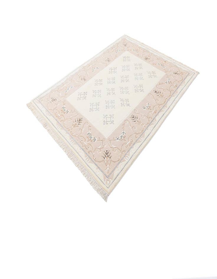 Detail image of 4' 11 x 6' 8 Darya Rug