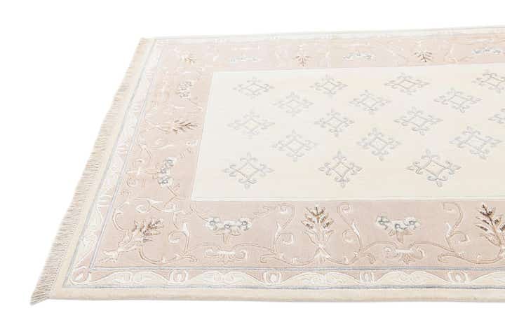 4' 11 x 6' 8 Darya Rug
