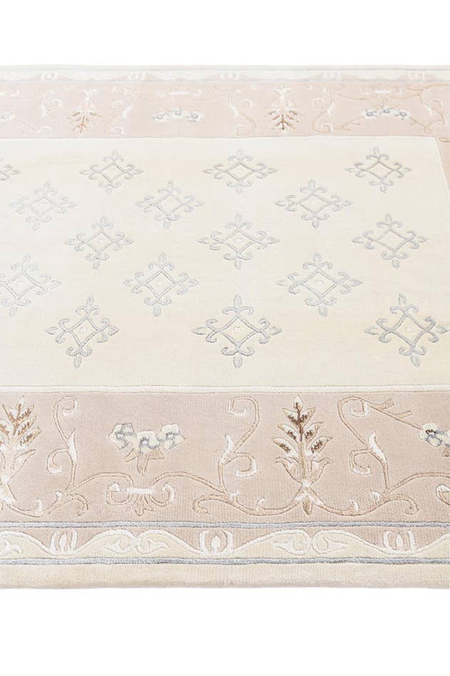 Detail image of 4' 11 x 6' 8 Darya Rug