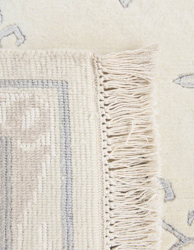 Detail image of 4' 11 x 6' 8 Darya Rug