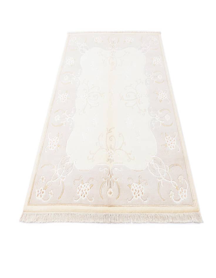 Detail image of 4' 11 x 6' 7 Darya Rug