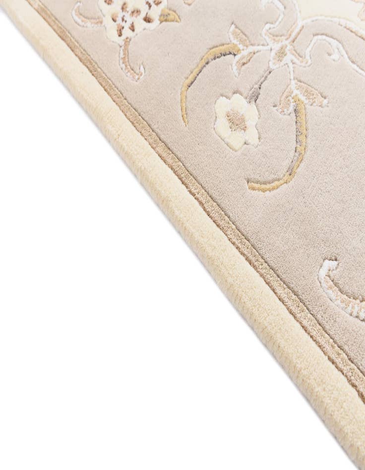 Detail image of 4' 11 x 6' 7 Darya Rug