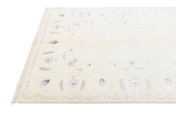 Detail image of 4' 11 x 6' 7 Hand Knotted Darya Wool Rug