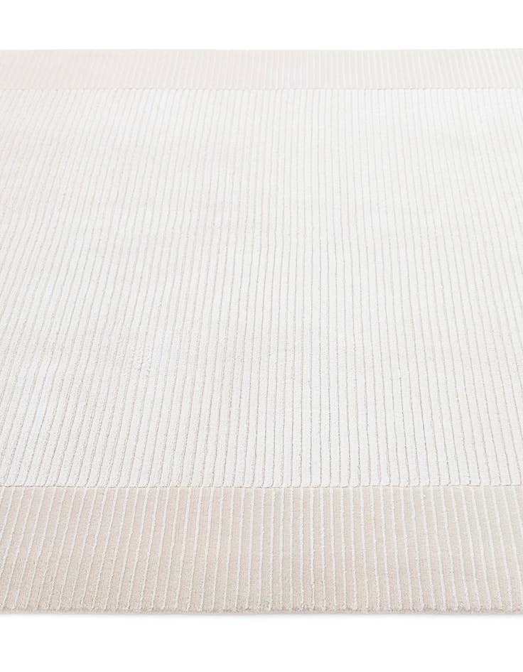 Detail image of 5' x 6' 7 Darya Rug